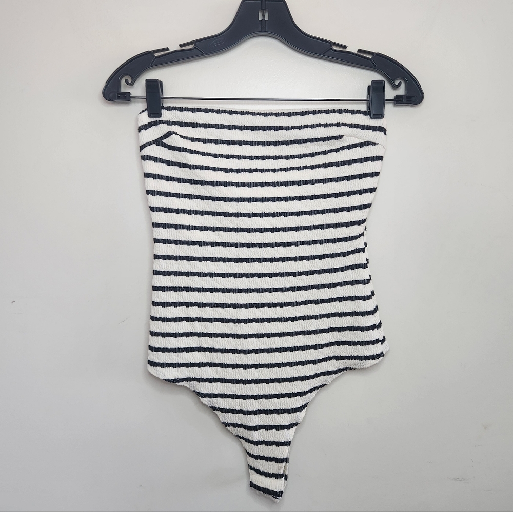Women's Gaze Strapless Bodysuit Sz Small / Medium